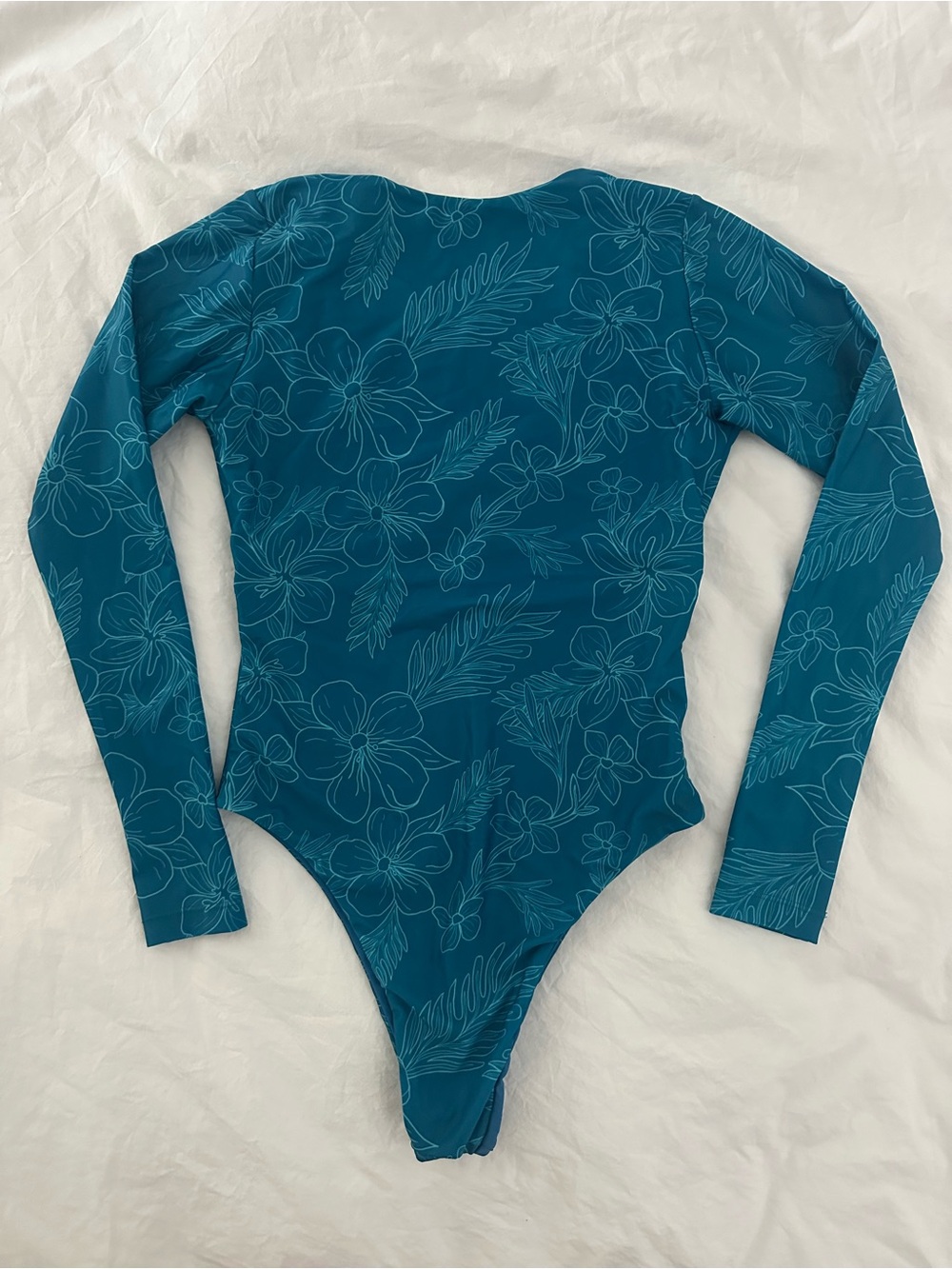 Long-Sleeve One-Piece Swimsuit Surf Suit - Picture 6 of 6